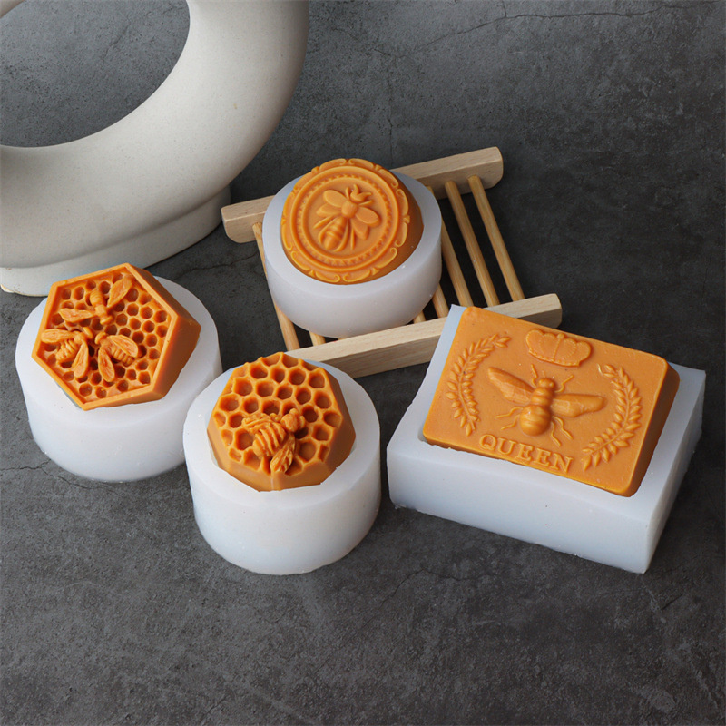 3D Flying Bee Honeycomb Candle - Soap Making Vendors avaliação e preço
